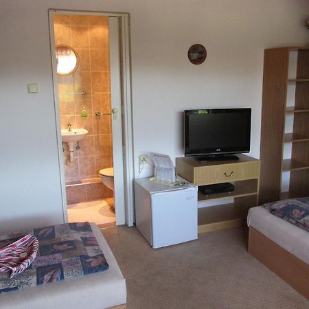 Pension U Vlasku Карловы Вары Номер фото